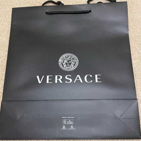 NEW! Versace black gift bag - 2 sizes - Picture 5 of 11